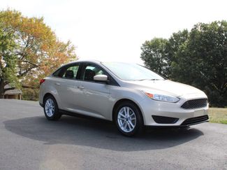Used 2018 Ford Focus SE image 1