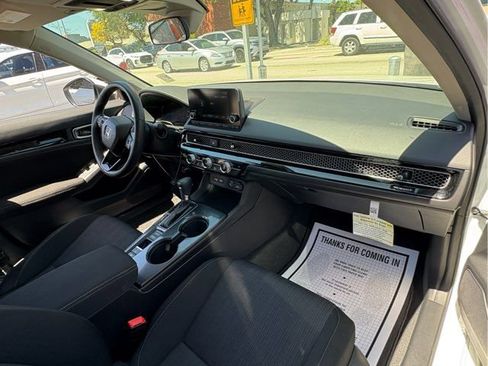 Used 2022 Honda Civic EX image 17