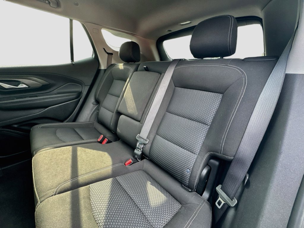 Used 2024 GMC Terrain SLE AWD/4WD image 22