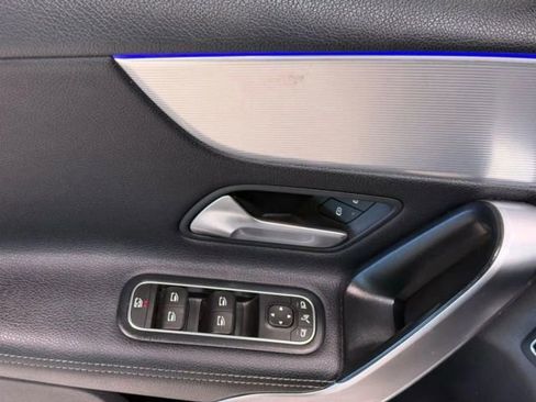 Used 2022 Mercedes-Benz A 220 image 12