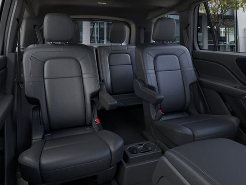 New 2026 Lincoln Aviator Reserve w/ Jet Appearance Package AWD/4WD image 11