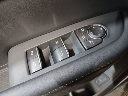 Used 2025 Buick Enclave Sport Touring image 15