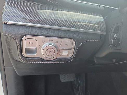 Used 2020 Mercedes-Benz GLE 450 4MATIC image 11