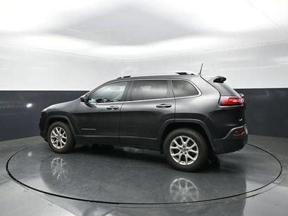 Used 2016 Jeep Cherokee Latitude w/ Safety/Convenience Group