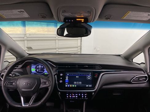 Used 2023 Chevrolet Bolt LT image 12