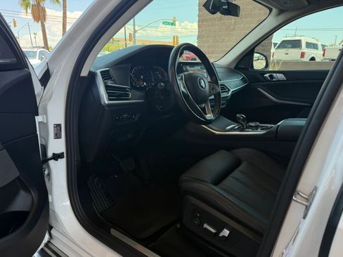Used 2021 BMW X7 xDrive40i w/ Premium Package AWD/4WD image 41