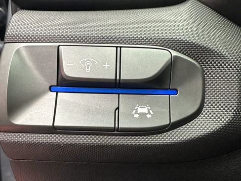 Used 2019 Hyundai Veloster 2.0 FWD image 12