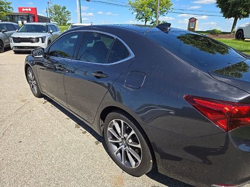 Used 2015 Acura TLX V6 SH-AWD w/ Technology Pkg image 6