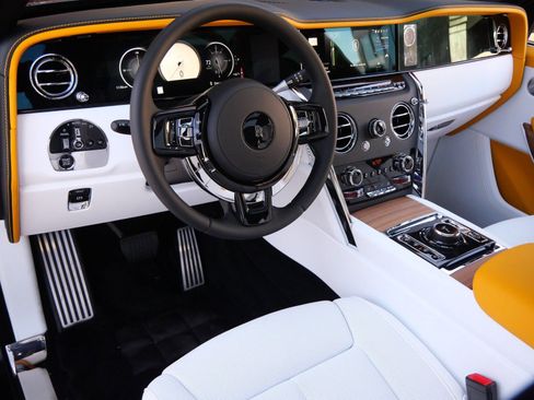 New 2026 Rolls-Royce Cullinan AWD/4WD image 23