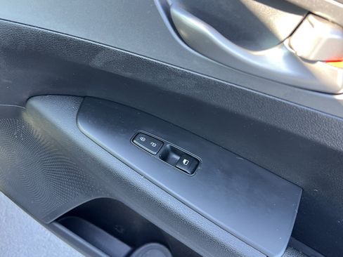 Certified 2021 Kia Forte LXS image 16