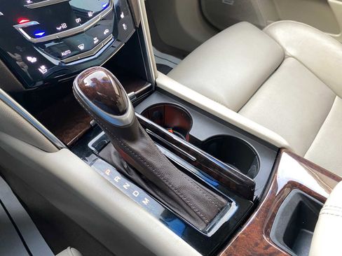 Used 2013 Cadillac XTS Luxury w/ Driver Awareness Package image 25