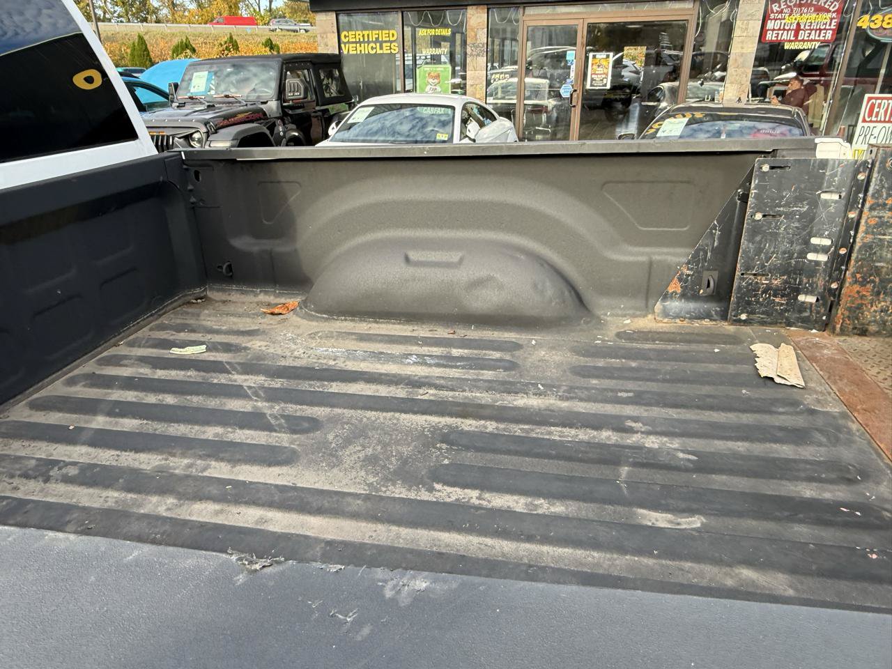 Used 2018 RAM 2500 SLT AWD/4WD image 10