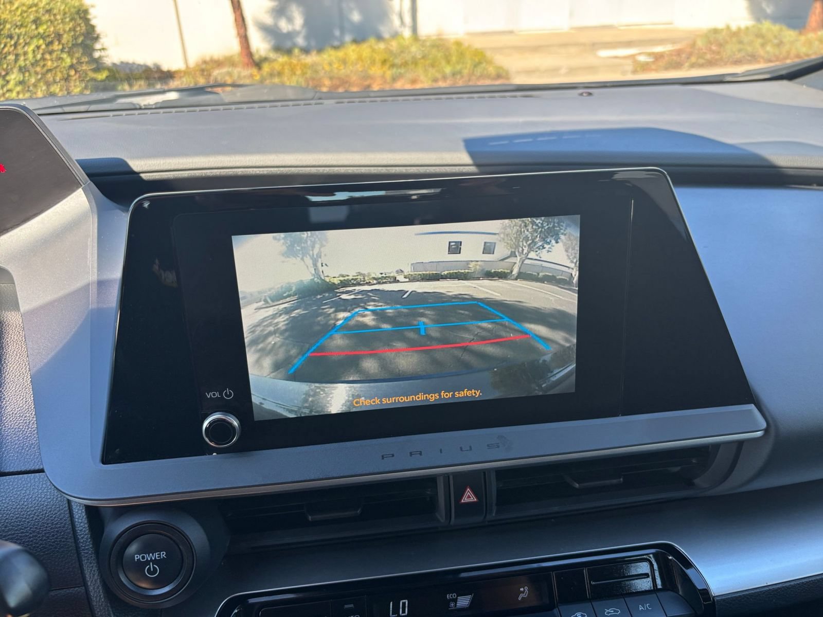 Used 2023 Toyota Prius LE FWD image 21