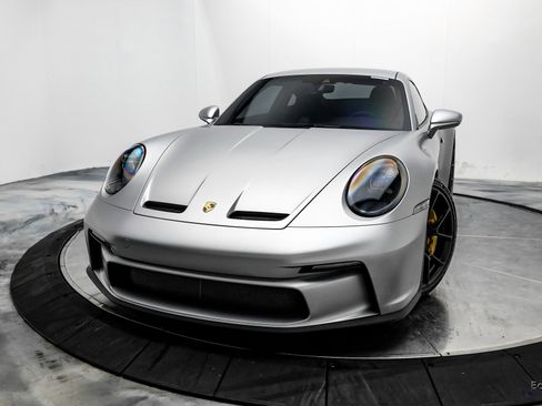 Used 2024 Porsche 911 GT3 image 3