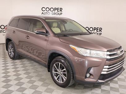 Used 2019 Toyota Highlander XLE