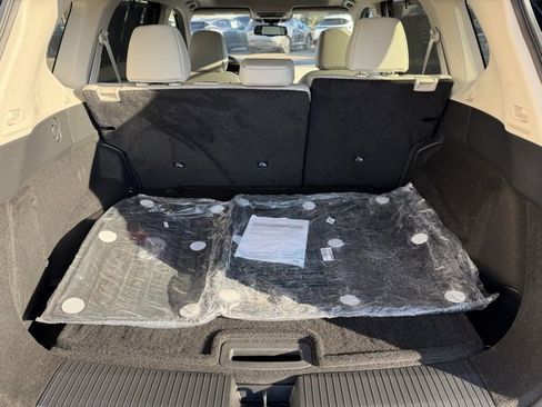 Certified 2023 Nissan Rogue SL w/ SL Premium Package image 9