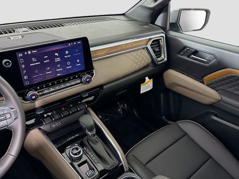 New 2026 GMC Canyon Denali image 24