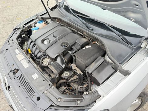 Used 2013 Volkswagen Passat 2.5 SE FWD image 76