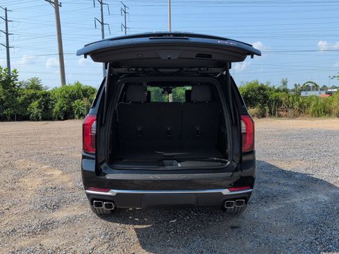 New 2026 GMC Yukon Denali w/ Denali Reserve Package AWD/4WD image 4