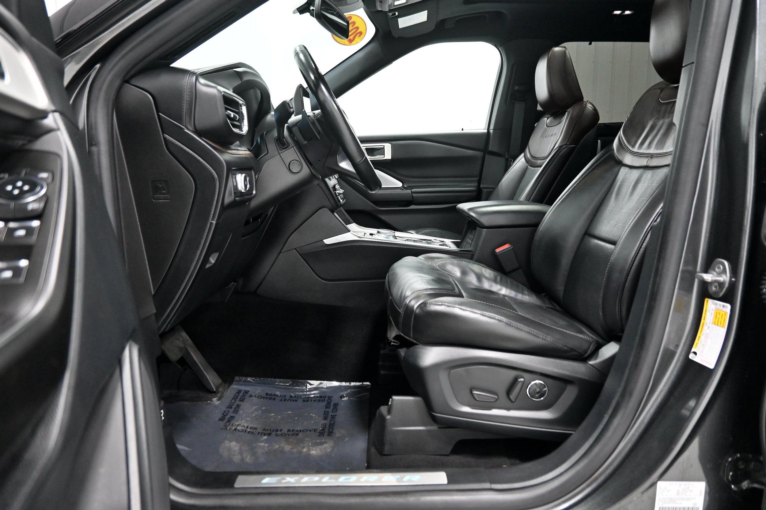 Used 2020 Ford Explorer Platinum w/ Premium Technology Package AWD/4WD image 5