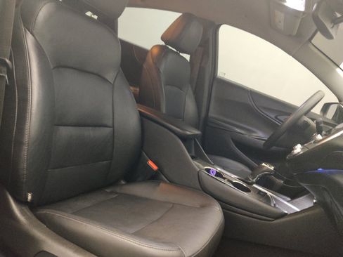 Used 2016 Chevrolet Malibu LT w/ Leather Package FWD image 21