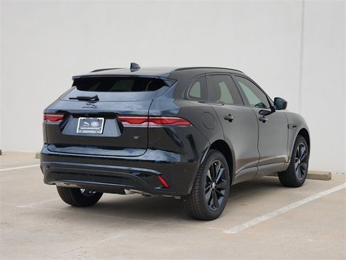 Used 2026 Jaguar F-PACE R-Dynamic S image 4