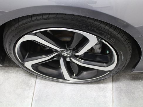 Used 2018 Honda Accord Sport image 31