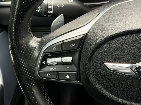 Used 2023 Genesis G70 2.0T image 22
