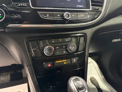 Used 2020 Buick Encore Preferred FWD image 17