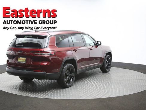 Used 2023 Jeep Grand Cherokee L Laredo image 40
