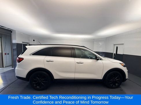 Used 2019 Kia Sorento S image 5