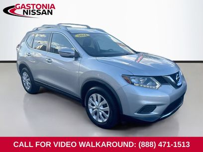 Used 2016 Nissan Rogue S w/ Appearance Package