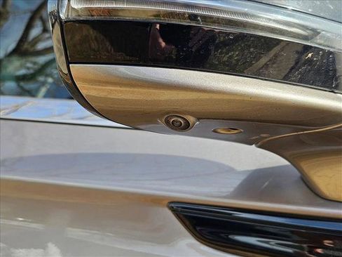 Used 2021 Lincoln Aviator Grand Touring w/ Equipment Group 301A image 7