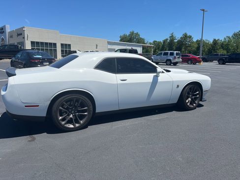 Used 2023 Dodge Challenger R/T Scat Pack RWD image 4