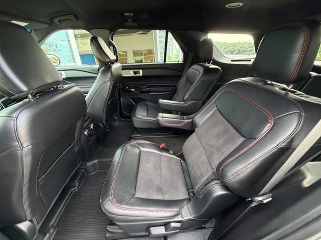 Used 2023 Ford Explorer ST-Line w/ Class IV Trailer Tow Package RWD image 47