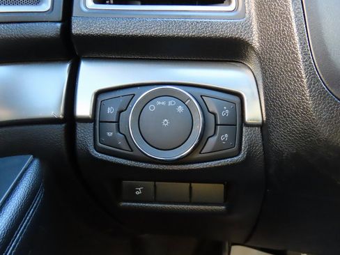 Used 2018 Ford Explorer XLT w/ Equipment Group 202A image 39