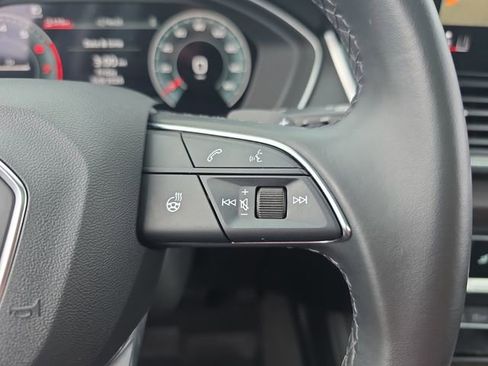 Used 2022 Audi Q5 Premium w/ Premium Plus Package AWD/4WD image 21