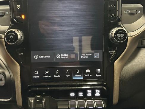 Used 2024 RAM 2500 Laramie image 32