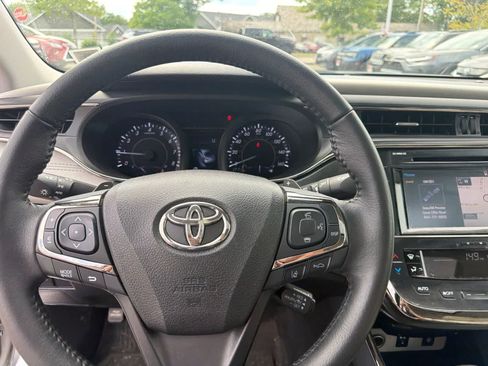 Used 2017 Toyota Avalon XLE Premium FWD image 9