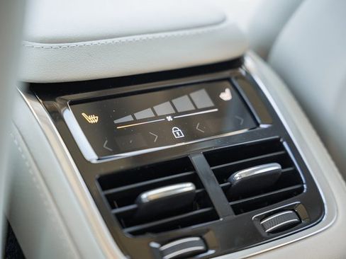 New 2026 Volvo XC90 B6 Ultra w/ Protection Package Premier image 32