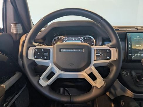 Used 2023 Land Rover Defender 130 SE AWD/4WD image 17