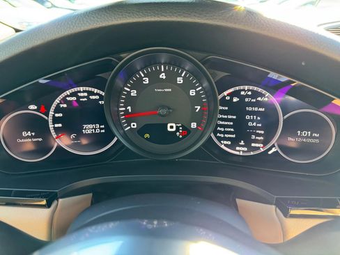 Used 2021 Porsche Cayenne image 24