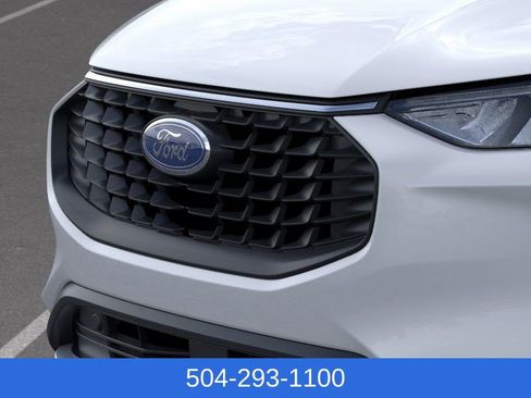 New 2026 Ford Escape Active w/ Active Premium Tech Pack FWD image 19