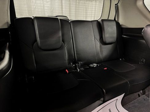 Used 2019 Nissan Armada SL image 9