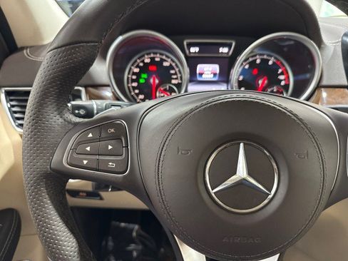 Used 2019 Mercedes-Benz GLS 450 4MATIC w/ Premium 1 Package image 57