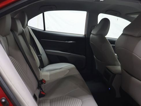 Used 2024 Toyota Camry SE FWD image 13