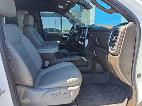Used 2021 GMC Sierra 1500 SLT w/ SLT Premium Plus Package AWD/4WD image 9
