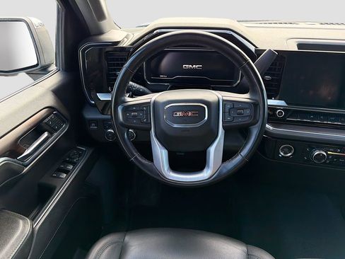 Used 2024 GMC Sierra 1500 SLT image 17