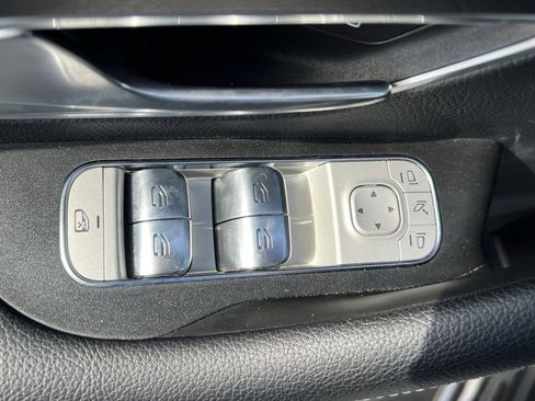 Certified 2025 Mercedes-Benz GLS 450 4MATIC image 15