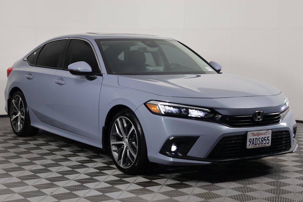 Used 2022 Honda Civic Touring image 3